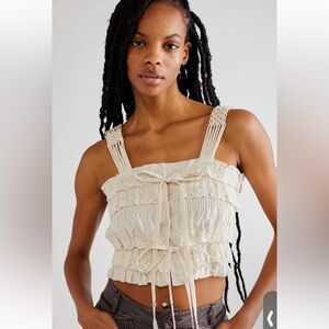 💥💥SALE!!💥💥 Never worn FP Oracle Tank off white eyelet straight front top w/ bow
